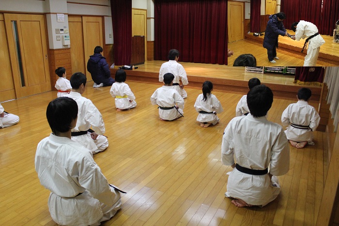 愛媛県/松山市の空手道場|一般・女子・壮年・こどもカラテ教室/護身術・武器術 見学/体験可 ★━━・‥…