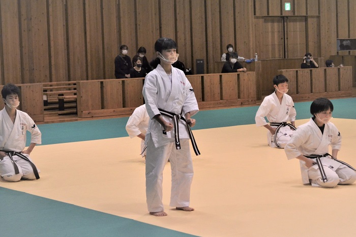 ファイル 566-1.jpg